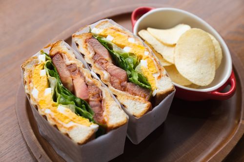 カフェ むすび