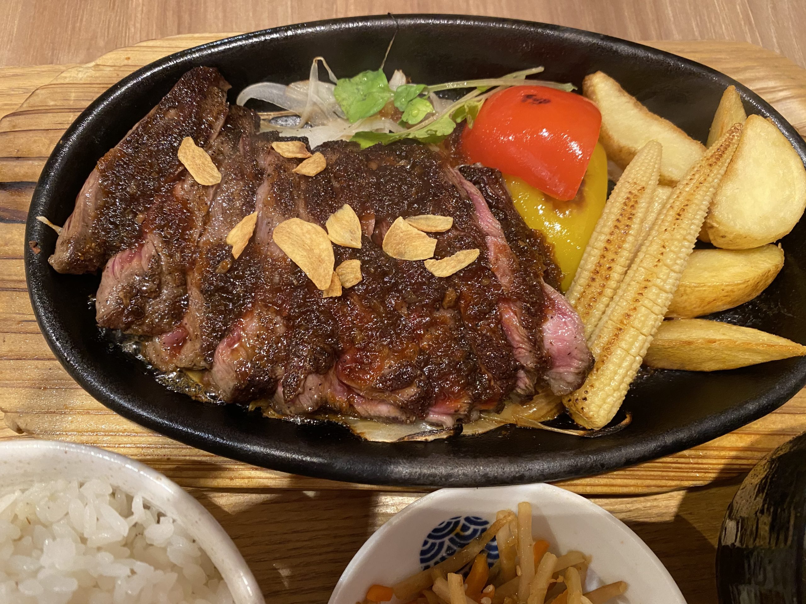 Newopen パルコ新館地下2階に 肉処 大木屋 がオープン 29日は ステーキ丼 9円が500円 に 50食限定 ふくおかナビ