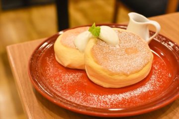 大分カフェ ふわとろパンケーキが人気 ジョイフル初のカフェ業態 並木街珈琲 ふくおかナビ