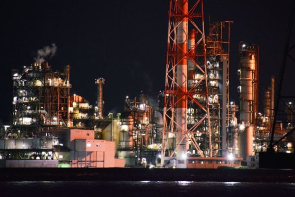 大分夜景 まるでsfの世界 幻想的な工場の夜景 大分 大在ディズニー ふくおかナビ